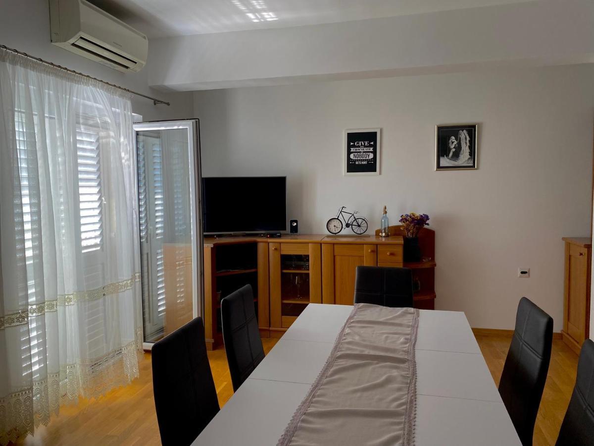 דירות טרוגיר Apartman Nives מראה חיצוני תמונה